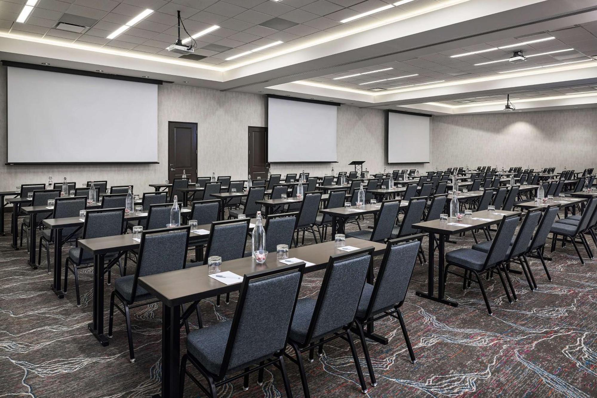 Hilton Garden Inn Nashville Downtown Convention Center Екстер'єр фото
