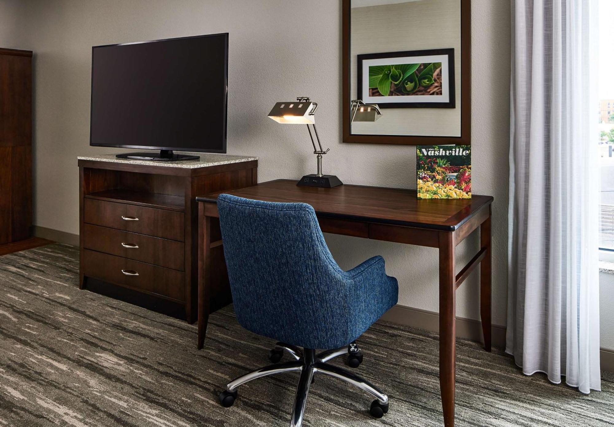 Hilton Garden Inn Nashville Downtown Convention Center Екстер'єр фото