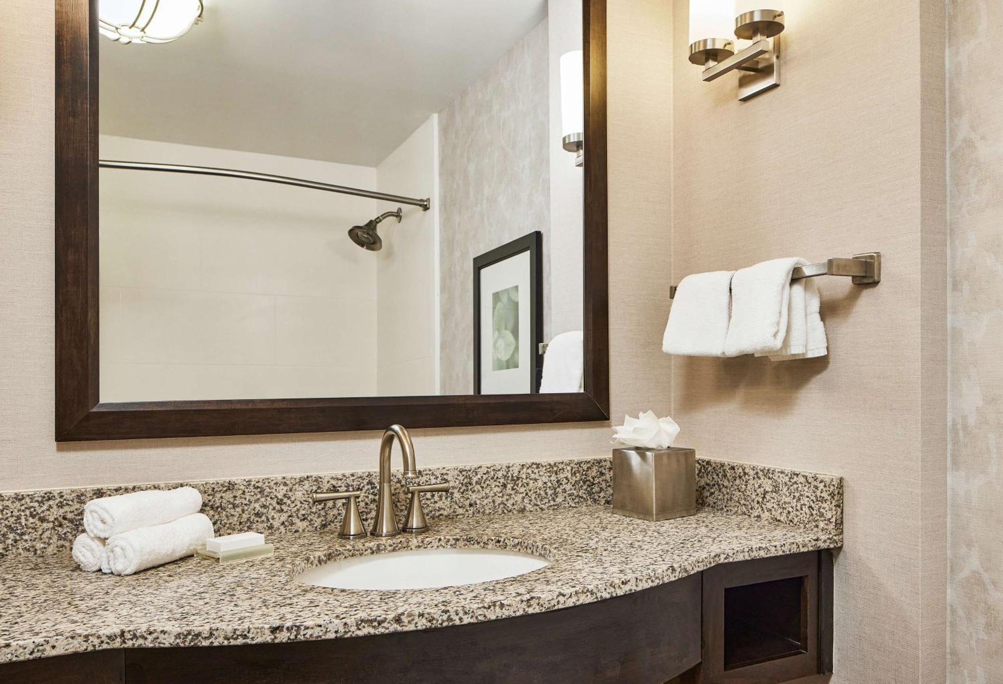 Hilton Garden Inn Nashville Downtown Convention Center Екстер'єр фото