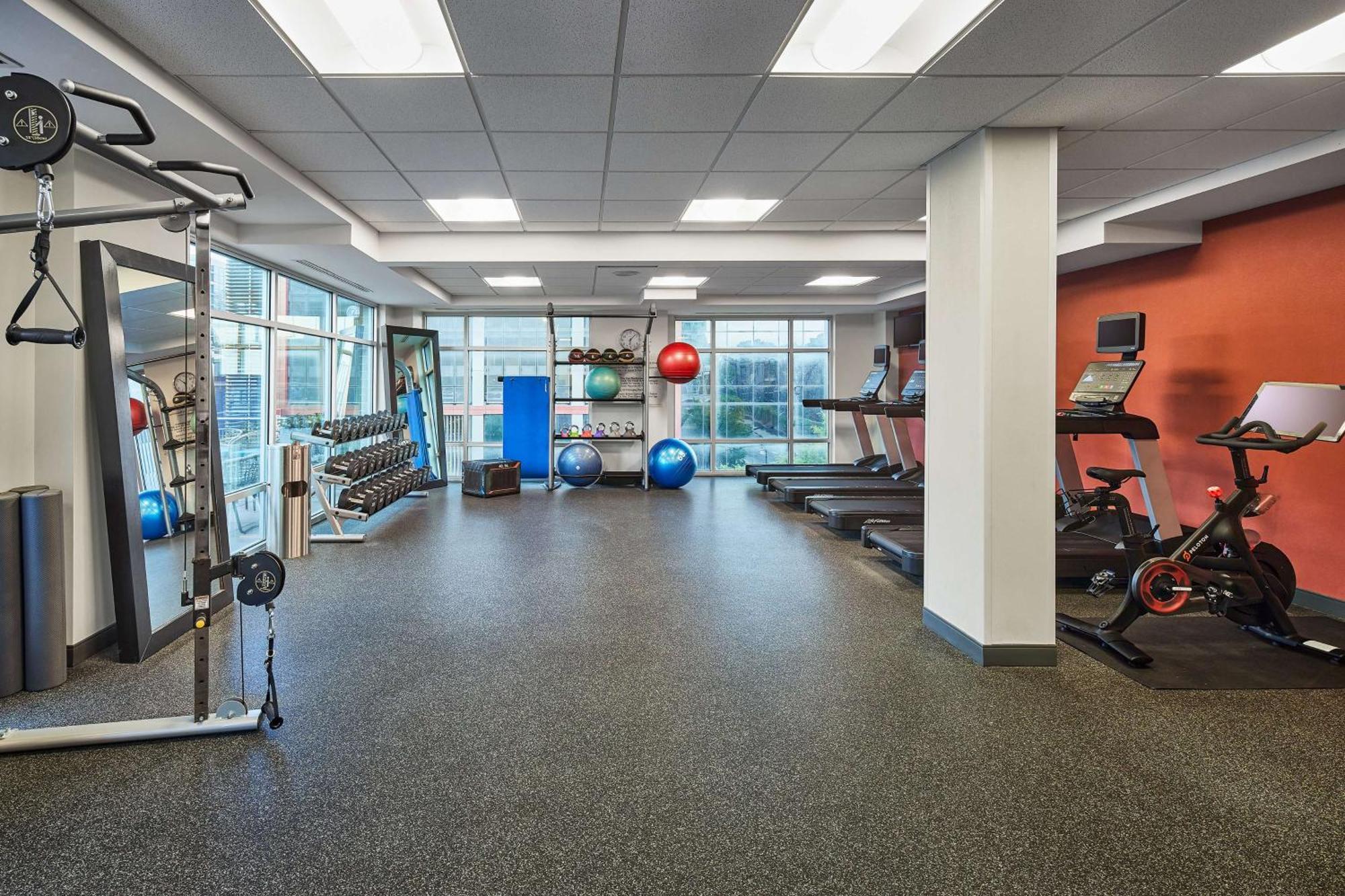 Hilton Garden Inn Nashville Downtown Convention Center Екстер'єр фото