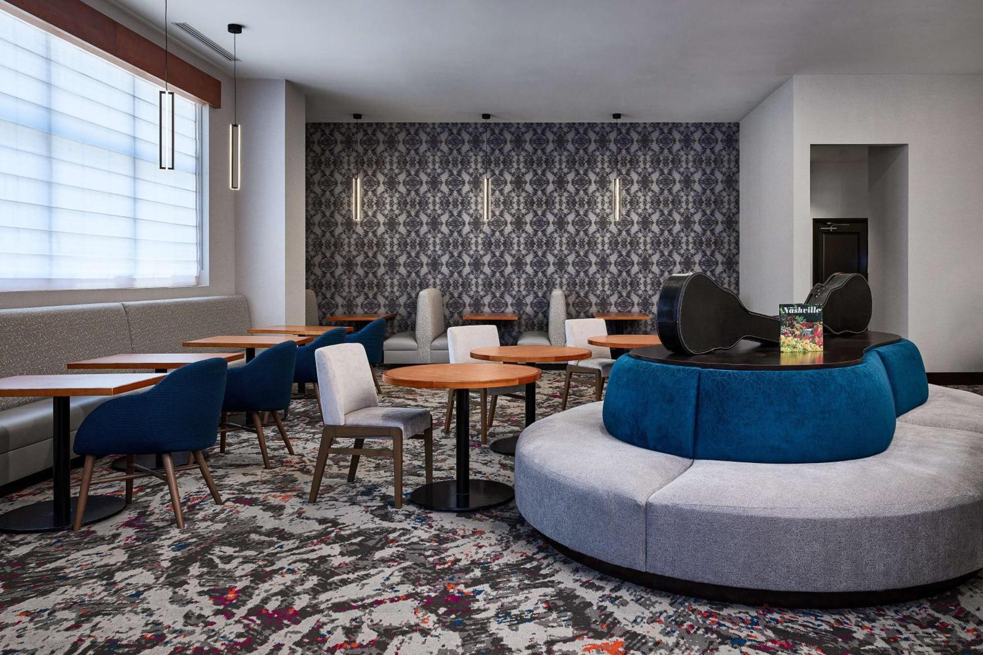 Hilton Garden Inn Nashville Downtown Convention Center Екстер'єр фото